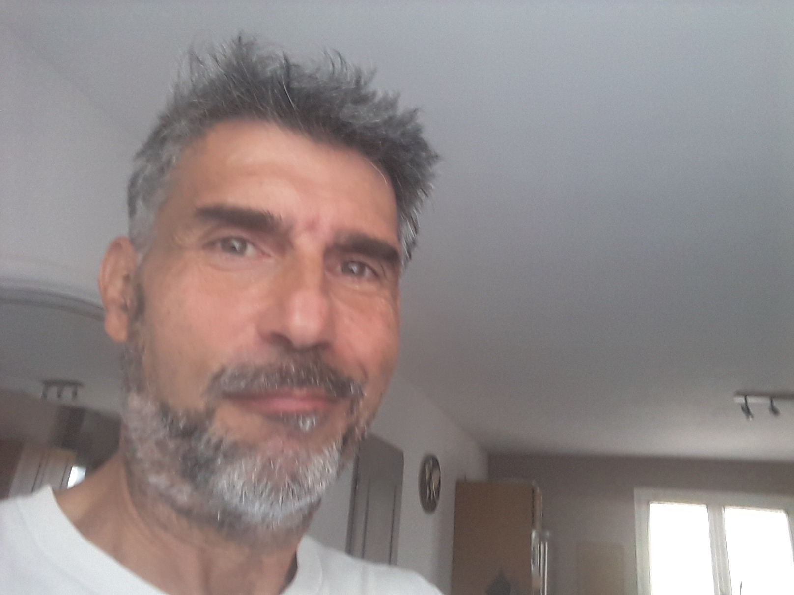 Nathan - Angerville - Essonne | Rencontre gay