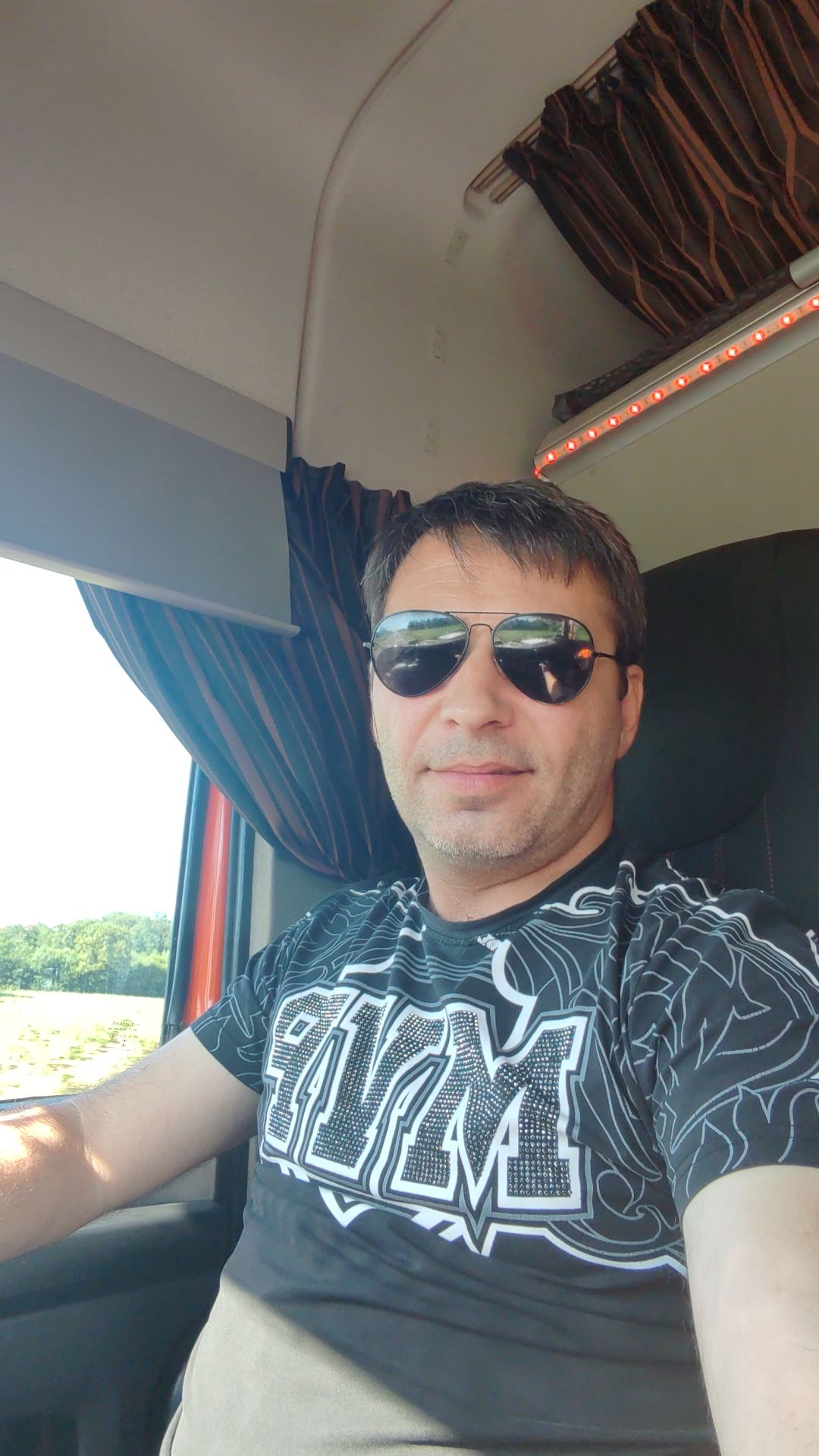 Benyamine - Malakoff - Hauts-de-Seine | Rencontre gay