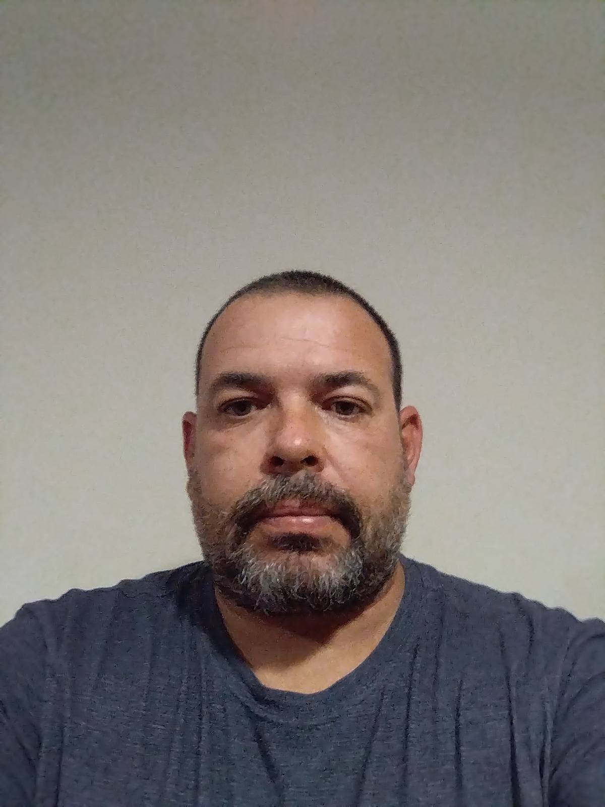 Ambroise - LesMolières - Essonne | Rencontre gay