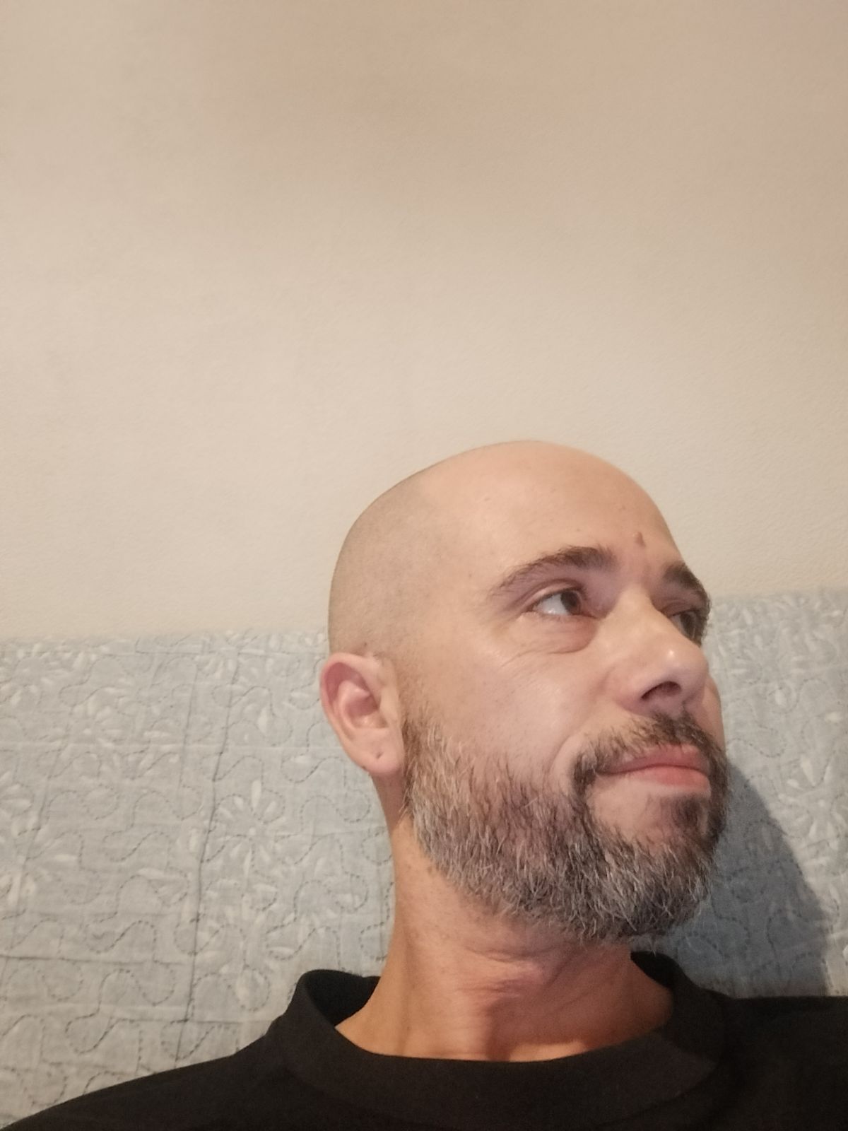 Ghjuvan - LaCelle-sur-Morin - Seine-et-Marne | Rencontre gay