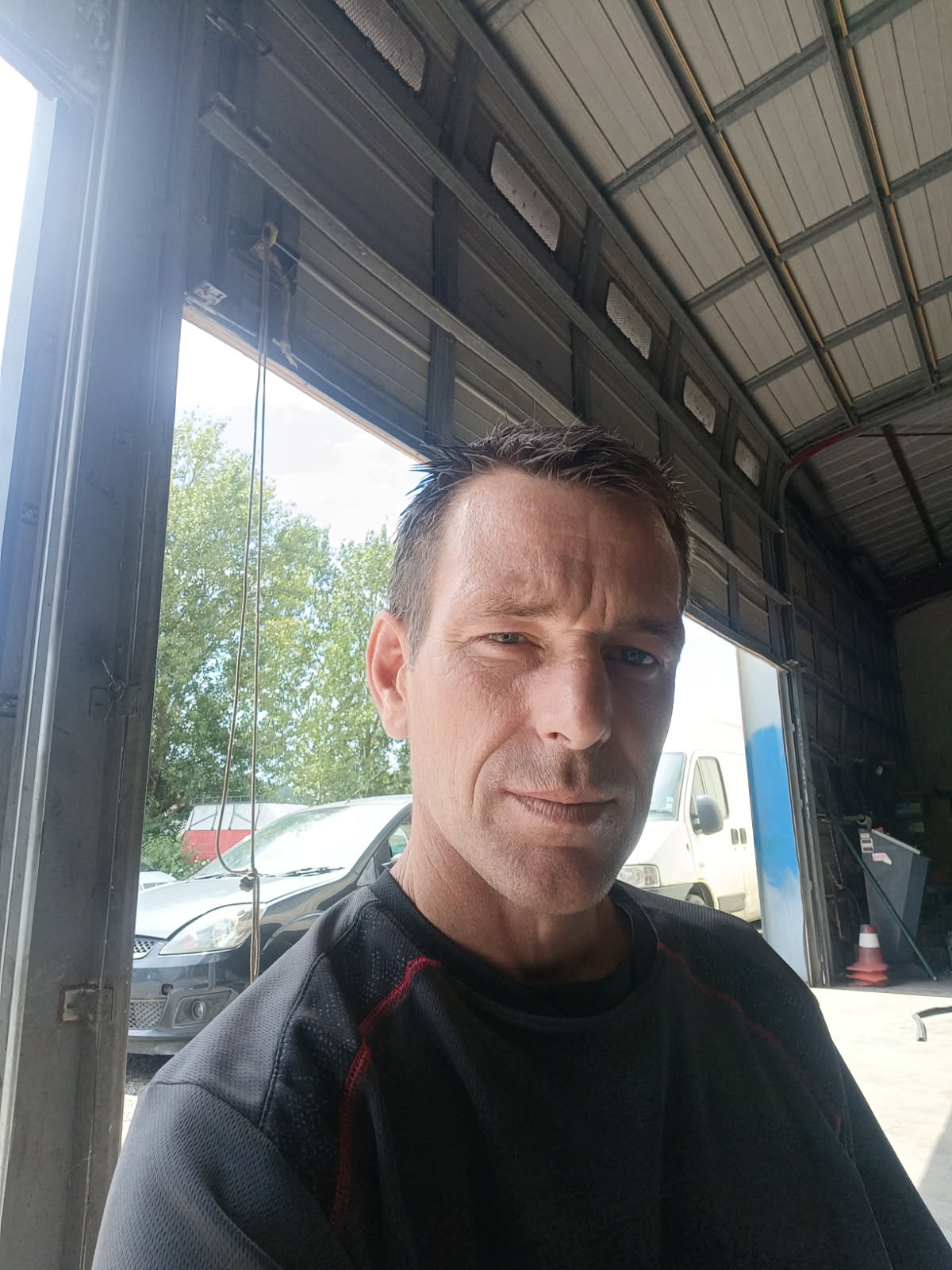 Thibault - LaForêt-Sainte-Croix - Essonne | Rencontre gay