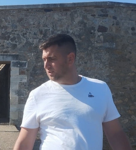 Ylian - Brueil-en-Vexin - Yvelines | Rencontre gay