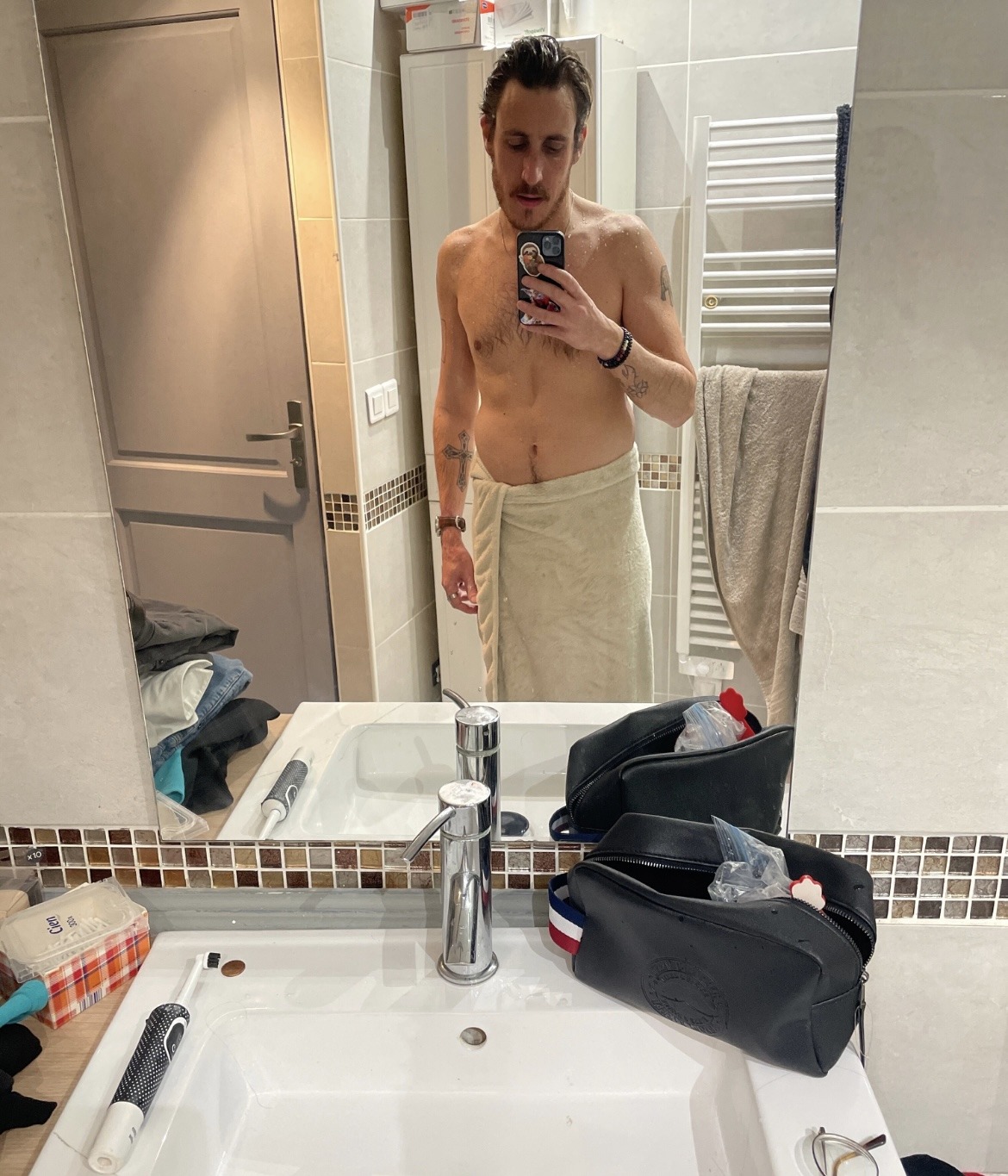 Dinis - Saint-Lambert - Yvelines | Rencontre gay
