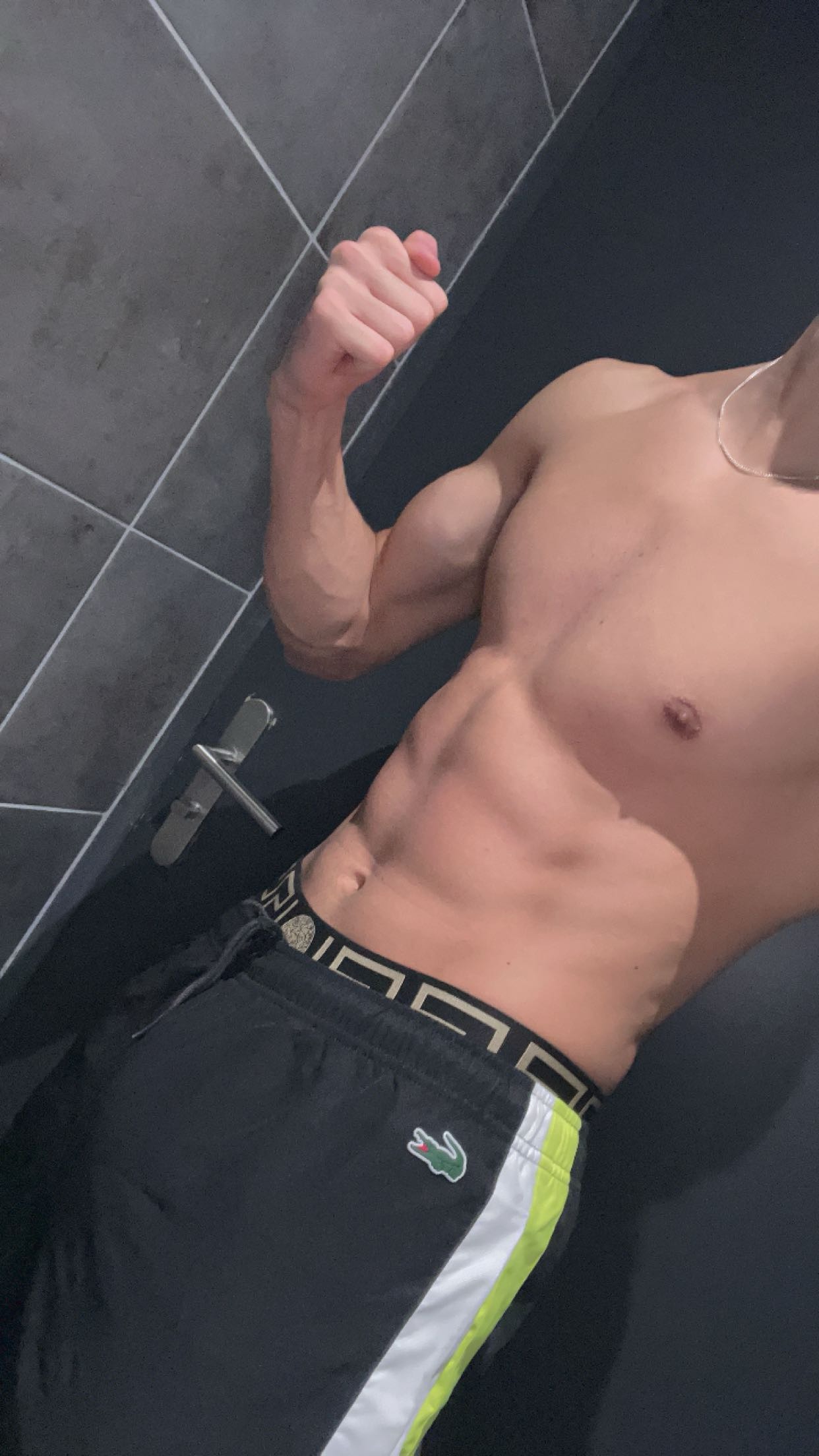 Talha - Maurepas - Yvelines | Rencontre gay