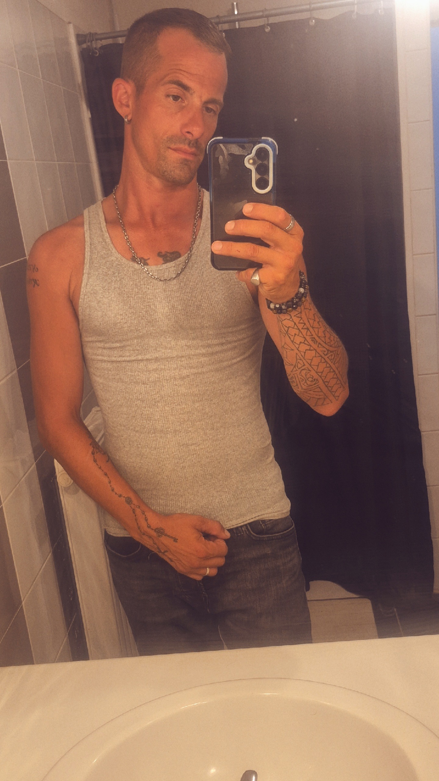 Abdallah - Plessis-Saint-Benoist - Essonne | Rencontre gay