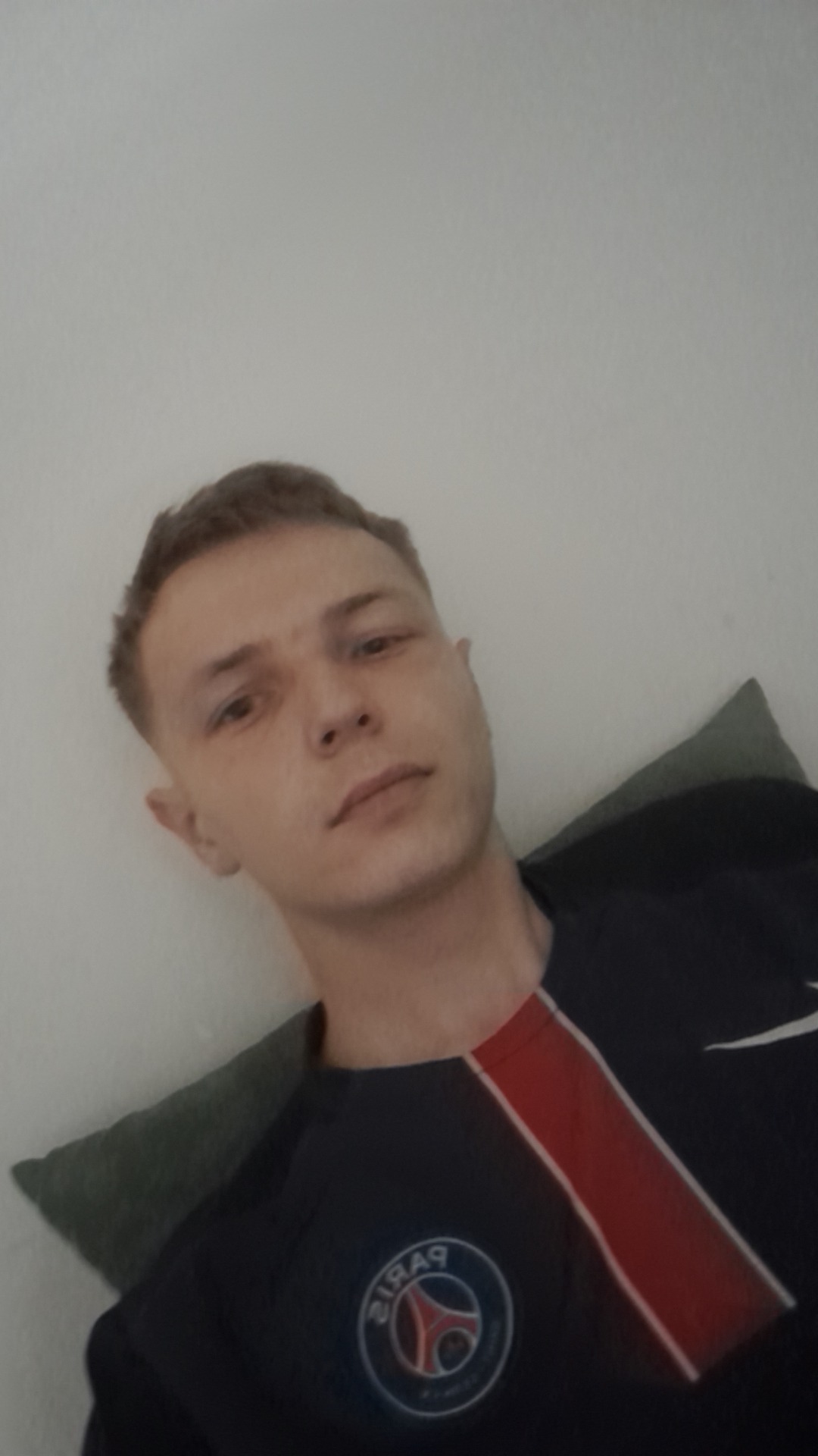 Djino - Oinville-sur-Montcient - Yvelines | Rencontre gay